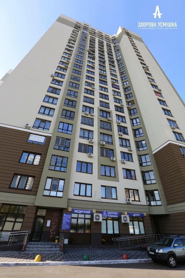 Видовая На 25 Этаже Kiev Esterno foto